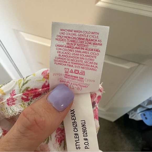 No Boundaries 2 Piece Skirt Set- White Pink Orange Floral Medium - Picture 13 of 13